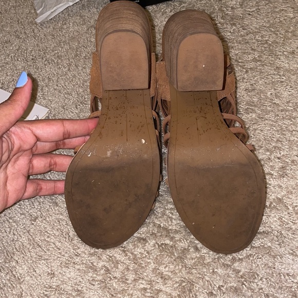 Dolce Vita suede cutout ankle bootie women’s size 9 - Picture 5 of 6